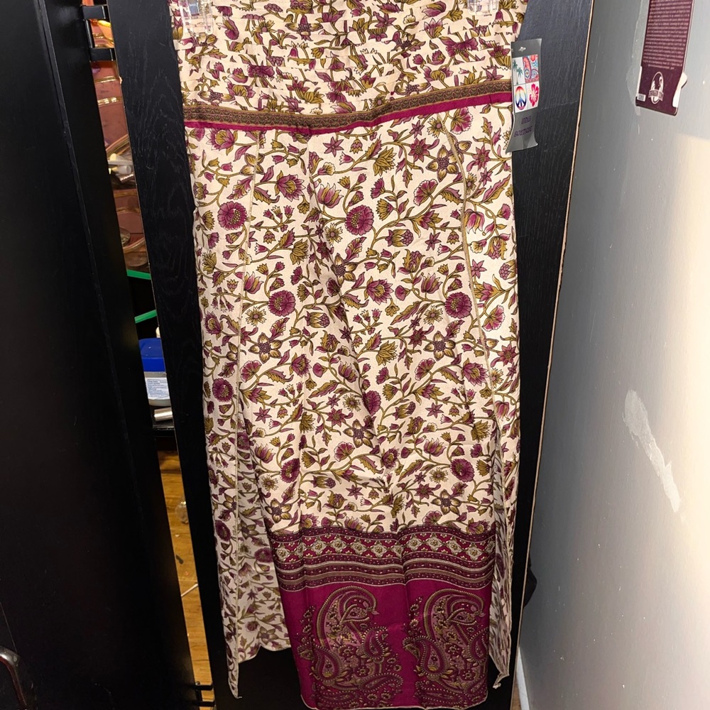 Brand new with tags floral boho maxi skirt with side slits